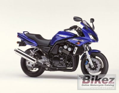 2002 Yamaha FZS 600 Fazer photo